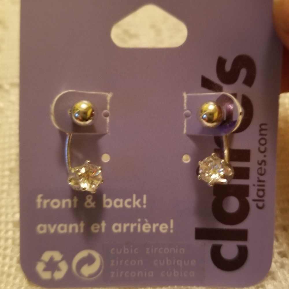 CLAIRE'S EARRING CUBIC ZIRCONIA BRAND NEW 🌺